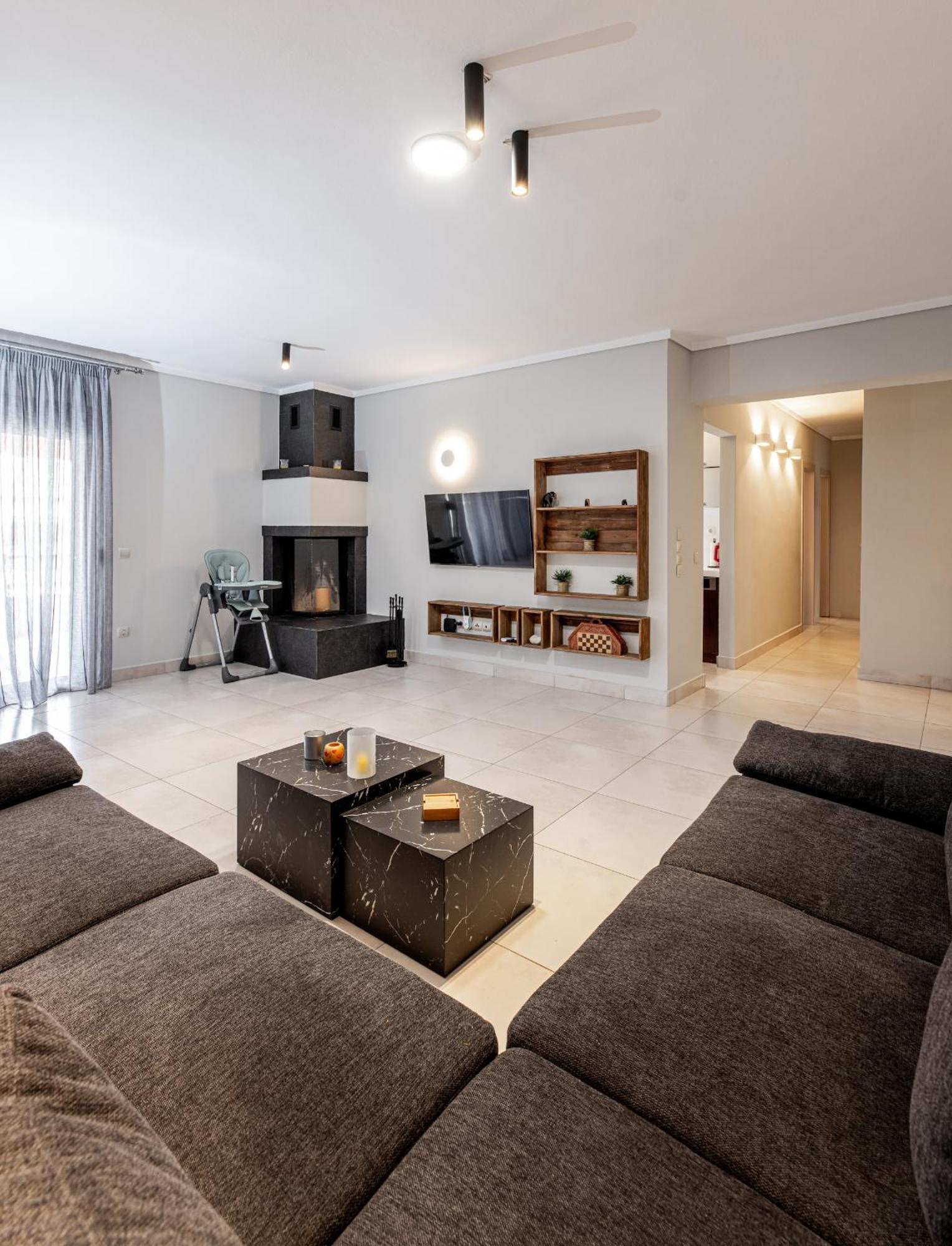 Διαμέρισμα Spacious 3-bedroom With Wifi, Ac In Charming Kalamaria - Mountain View Θεσσαλονίκη