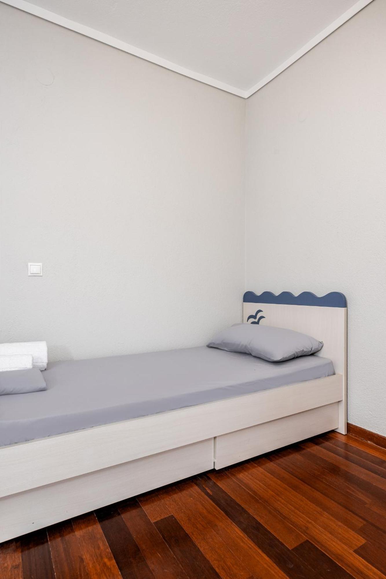 Spacious 3-bedroom With Wifi, Ac In Charming Kalamaria - Mountain View * Θεσσαλονίκη